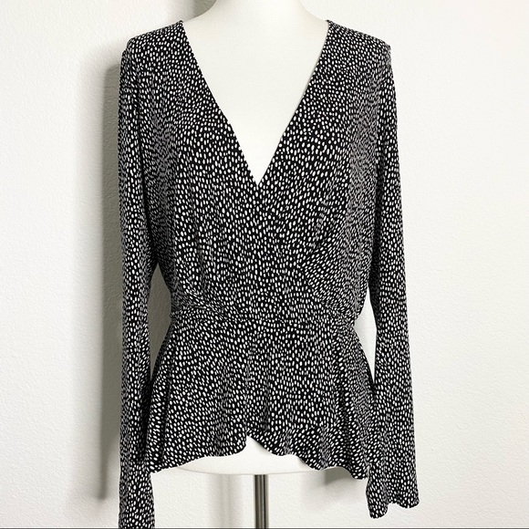 Banana Republic Tops - BANANA REPUBLIC Black and White Print Blouse
